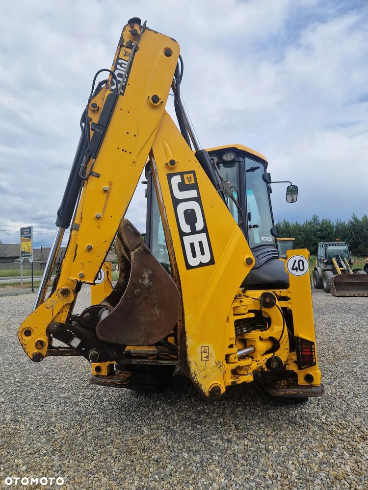 JCB 3CX - 11