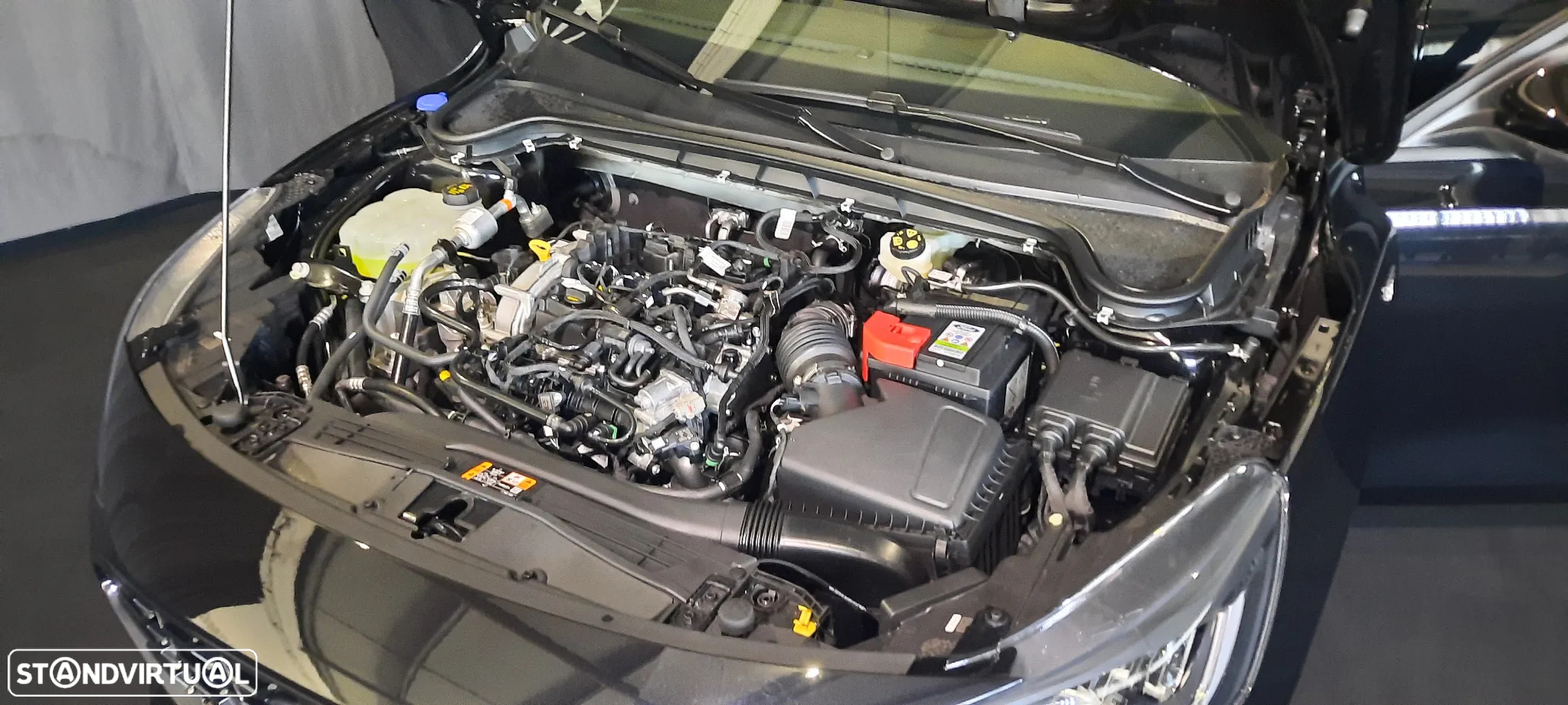 Ford Focus 1.0 EcoBoost MHEV ST-Line - 52
