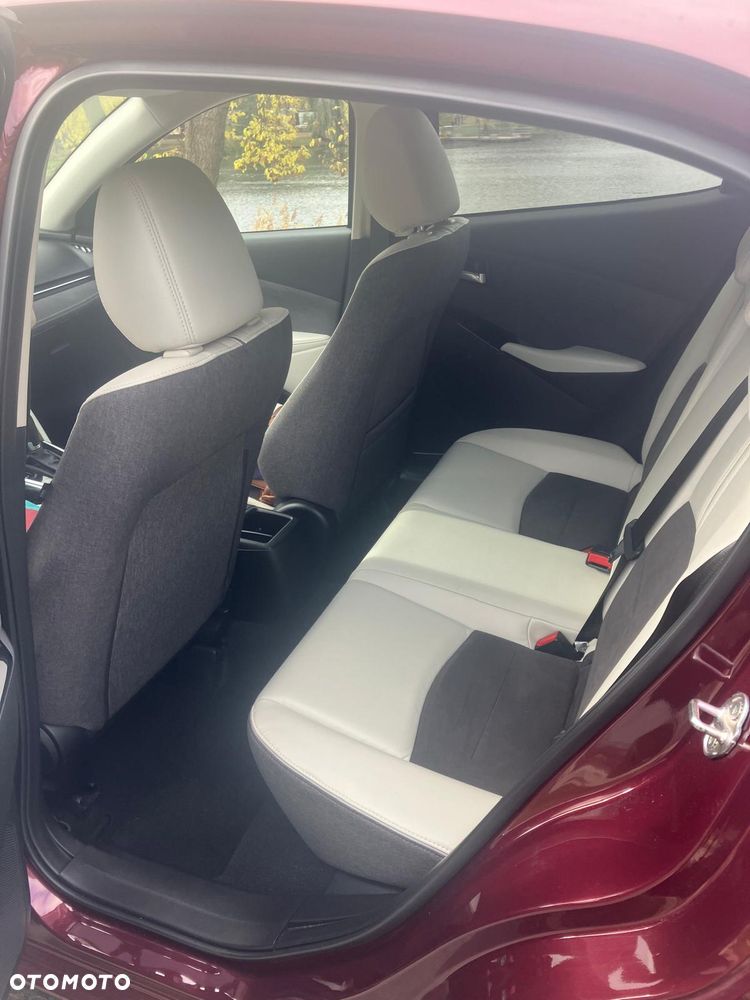Mazda 2 - 4
