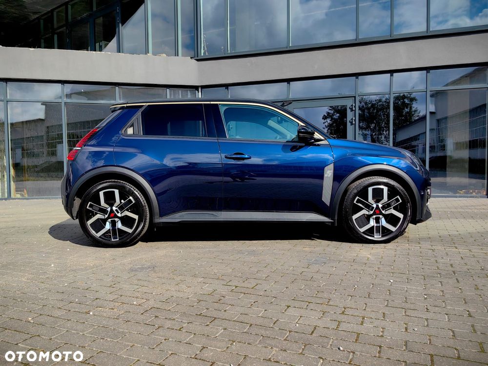 Renault 5 E-Tech Techno 150 Comfort Range - 14