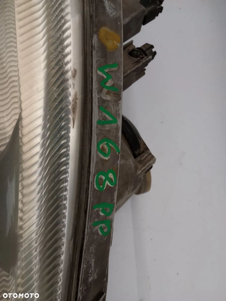 Lampa Przednia Prawy Przód Mercedes W168 A1688201861 - 2