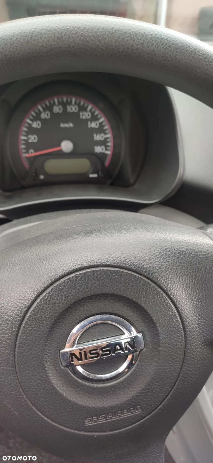 Nissan Pixo - 2