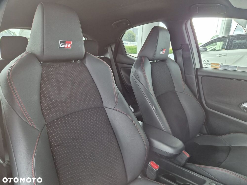 Toyota Yaris - 13