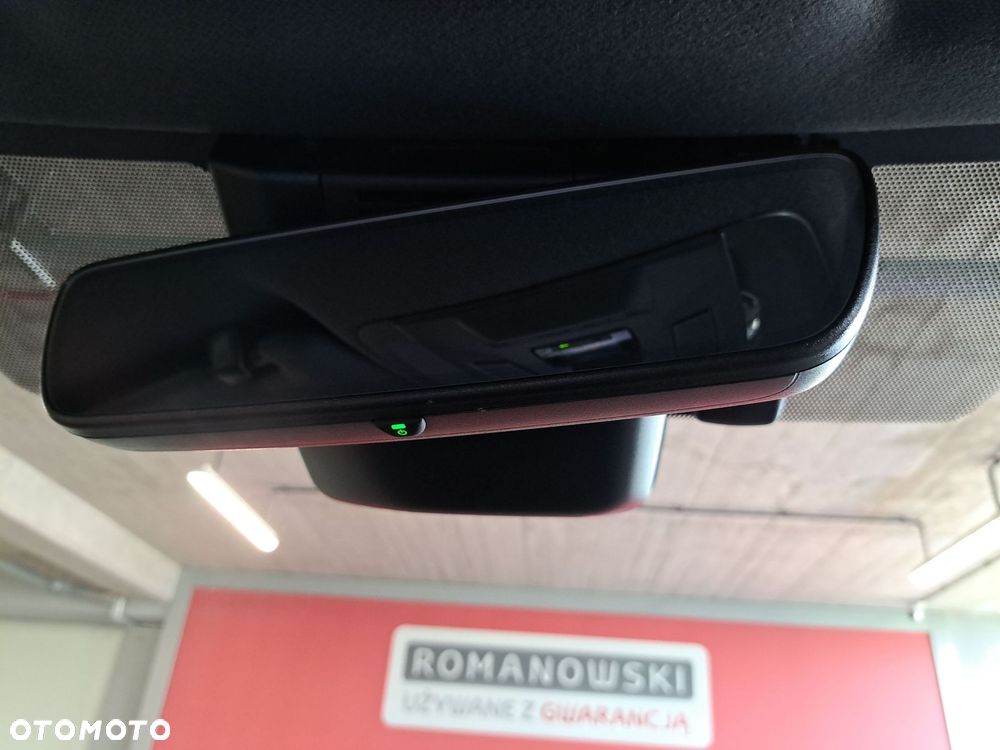 Toyota Corolla 1.8 Hybrid Style - 33