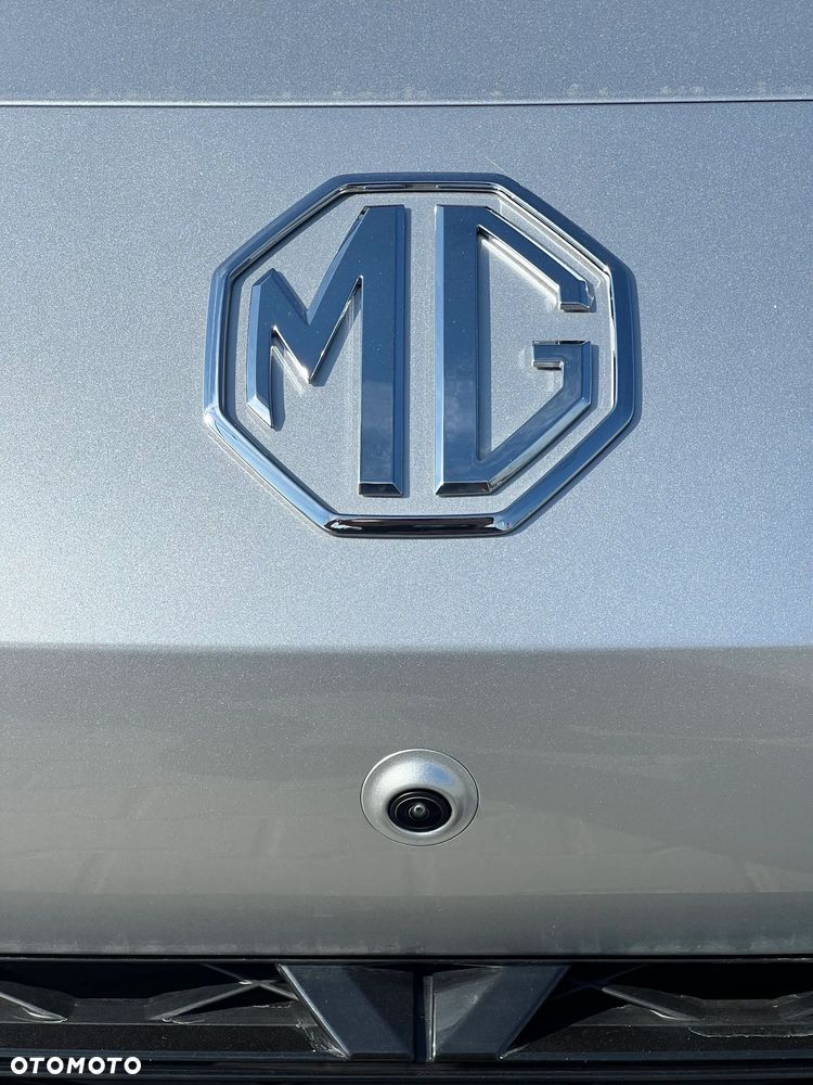 MG MG3 1.5 HEV+ Exclusive - 17