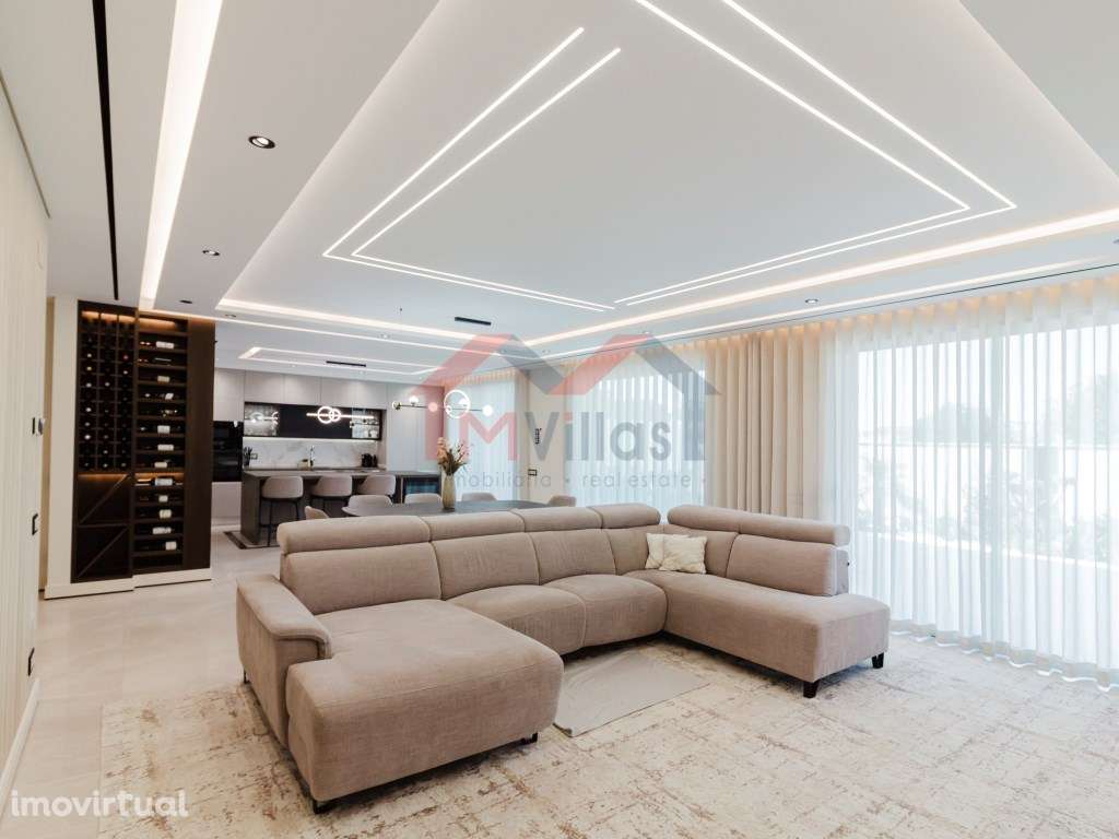 Moradia V4 com piscina e garagem - Almancil - Grande imagem: 4/21