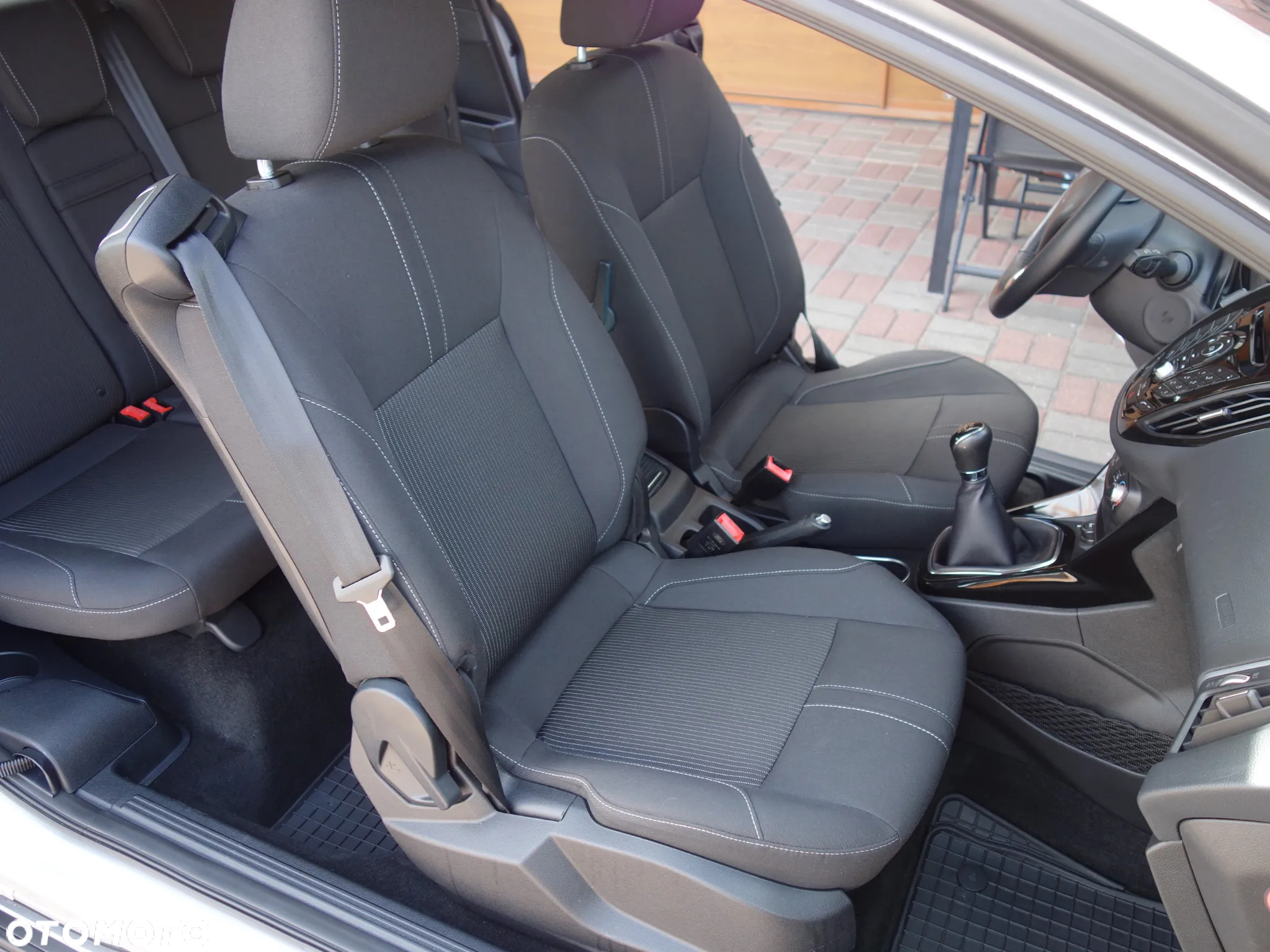 Ford B-MAX 1.6 TDCi Titanium - 26