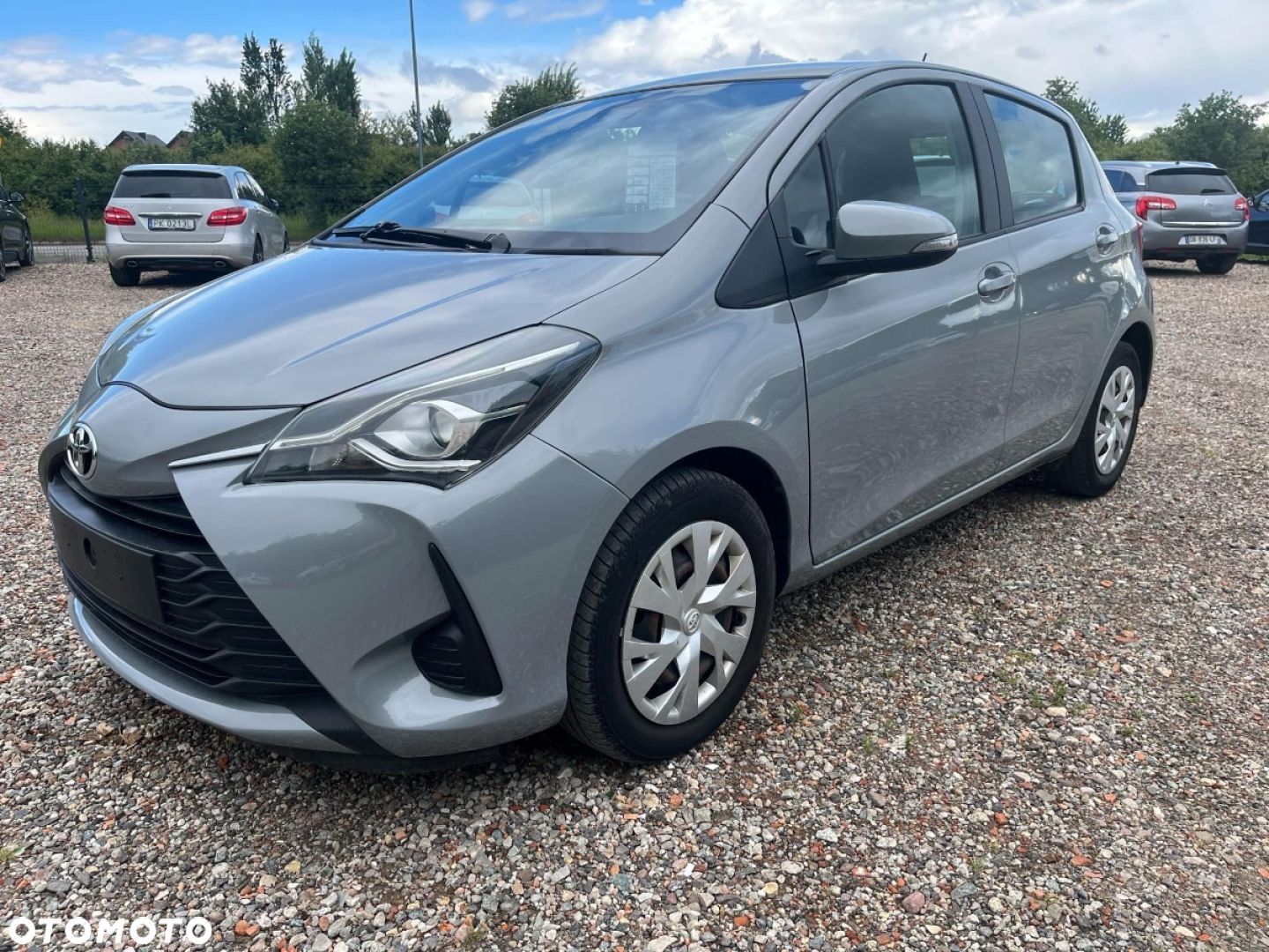 Toyota Yaris - 1