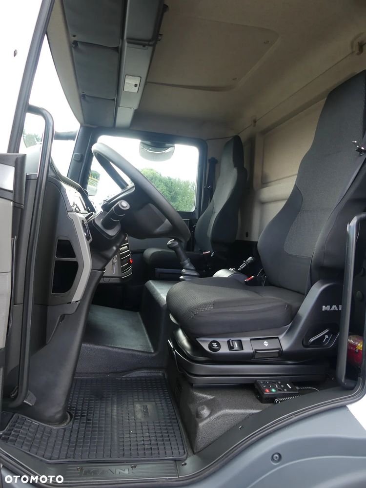 MAN TGL 12.190 / EURO 6 / KONTENER + WINDA / NISKI PRZEBIEG / - 24