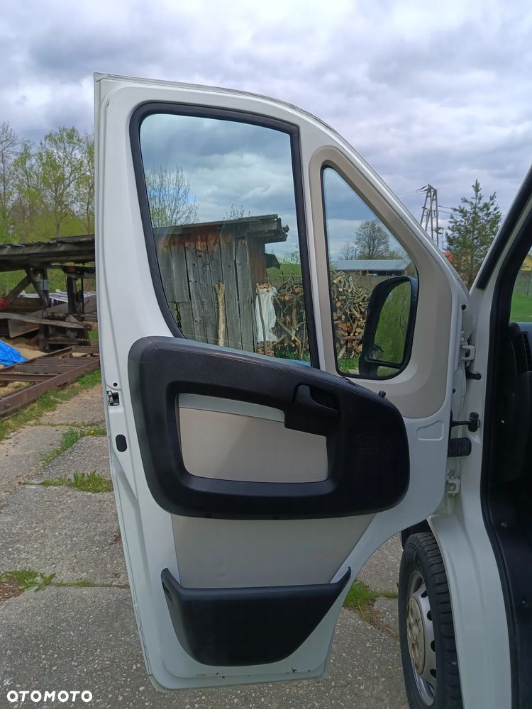 Peugeot Boxer 2.0 diesel 163kM, manual, końcówka 2016roku, WEBASTO, HAK, UDOKUMENTOWANY NIEWIELKI PRZEBIEG! 100% ORGINALNY LAKIER! AUTO SPRAWNE !! - 38