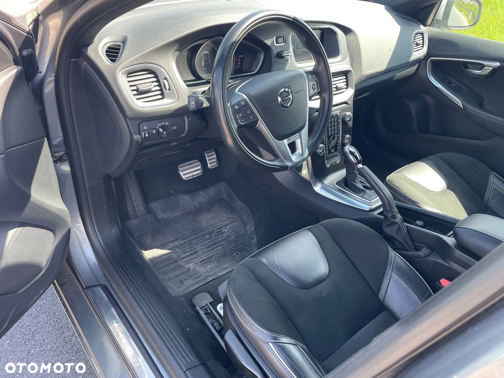 Volvo V40 T2 Drive-E R-Design Momentum - 5