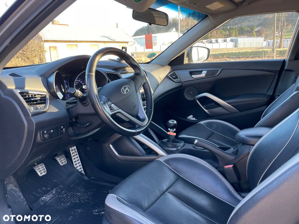 Hyundai Veloster 1.6 Turbo Premium - 15