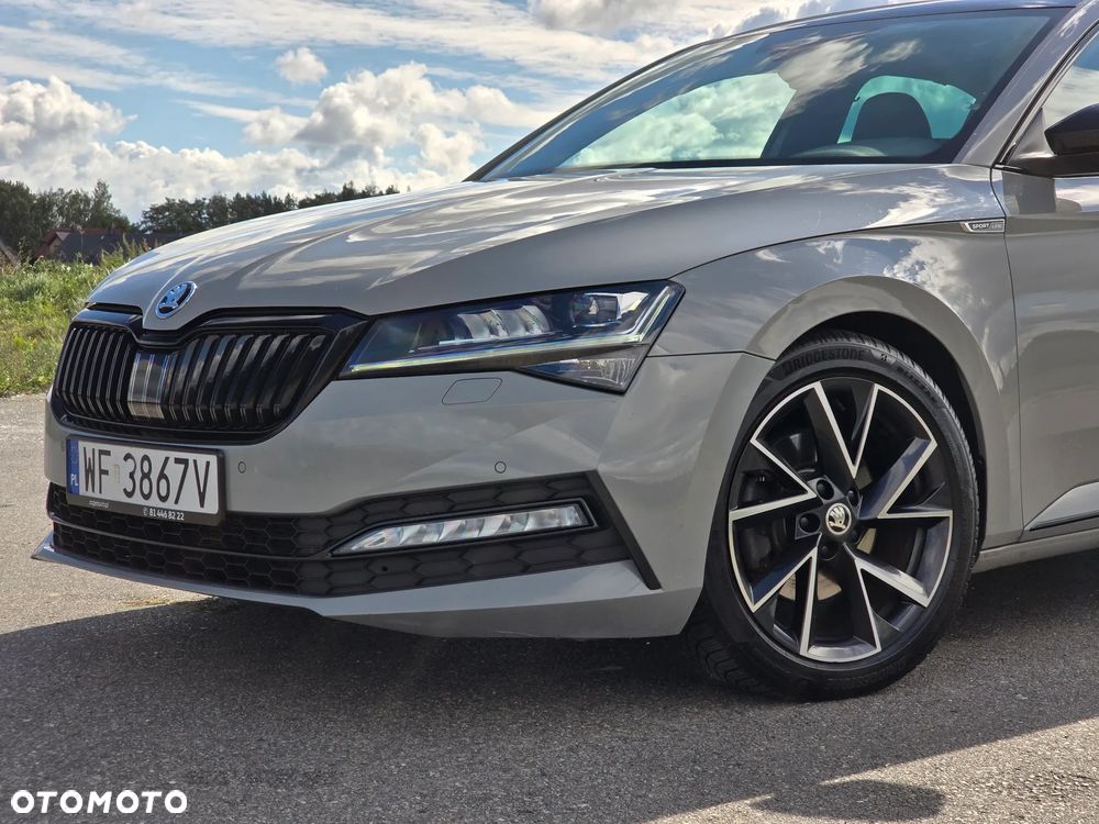Skoda Superb 2.0 TDI SCR Sportline DSG - 2