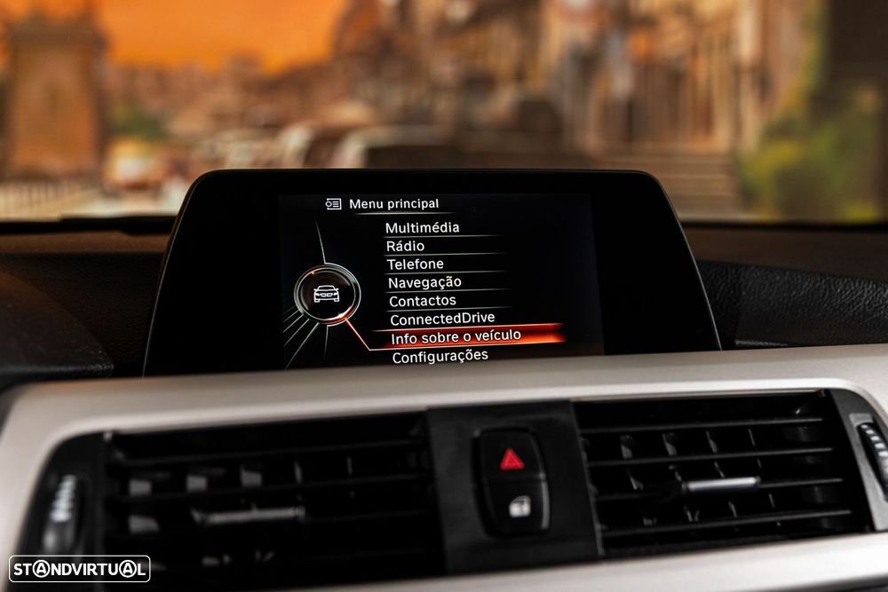 BMW 318 d - 15