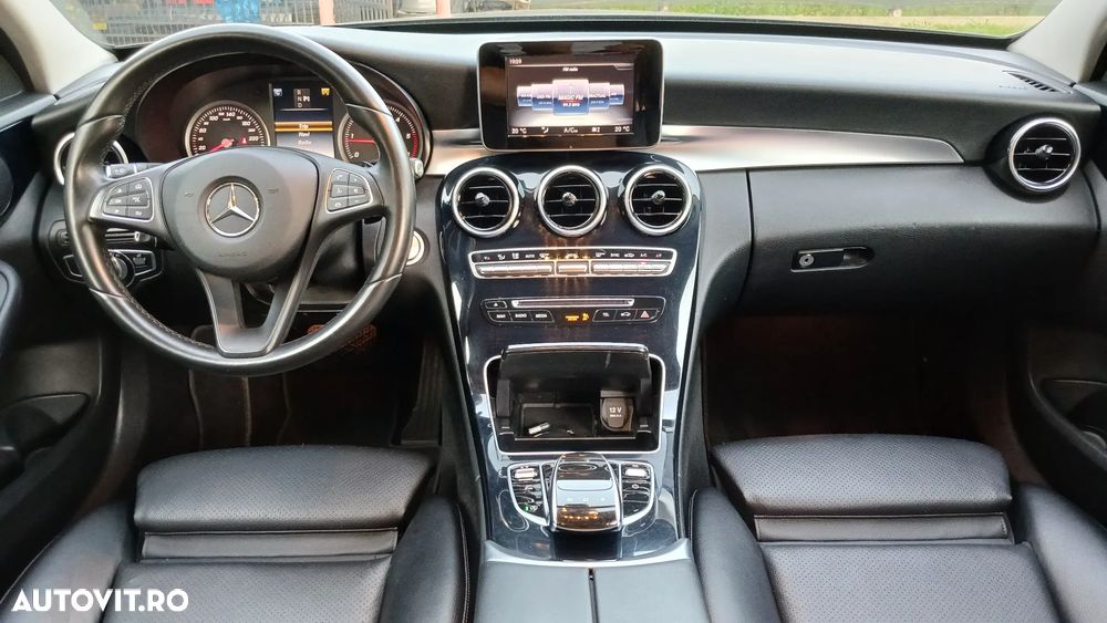 Mercedes-Benz C - 16