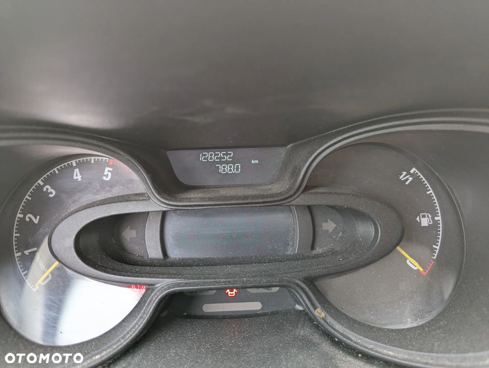 Opel Vivaro - 5