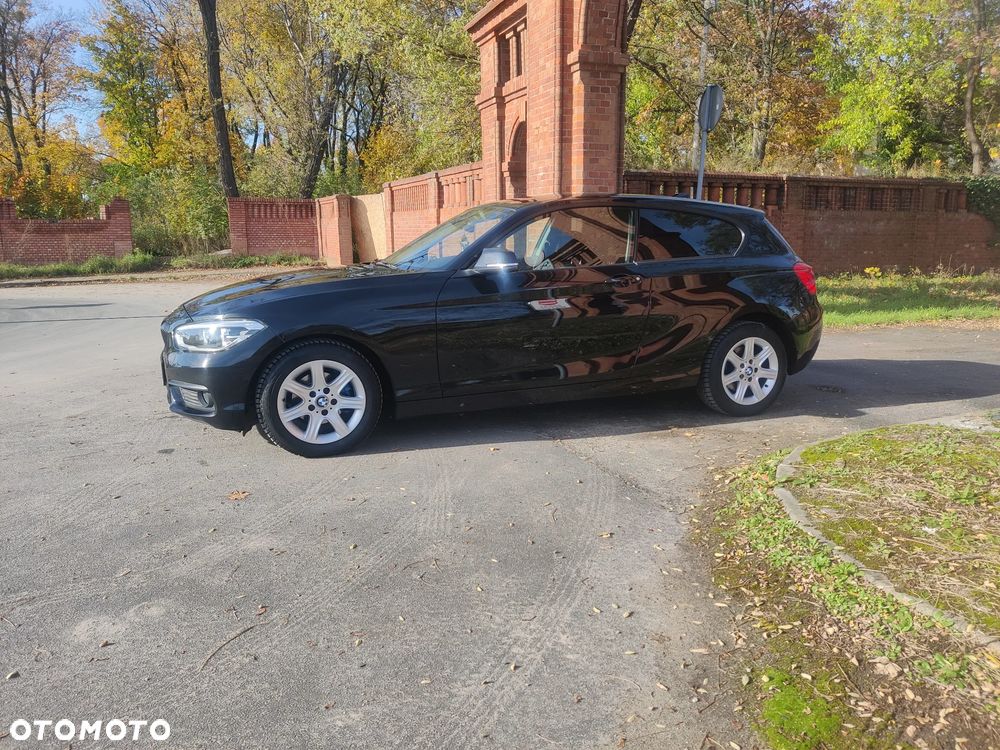 BMW Seria 1 - 17
