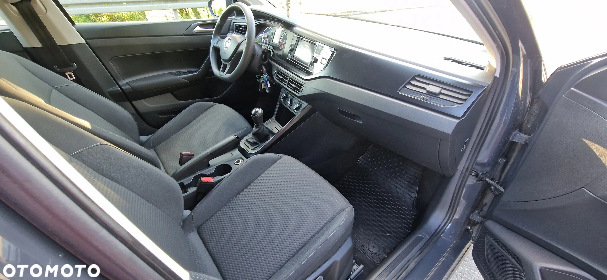 Volkswagen Polo 1.6 TDI SCR Trendline - 13