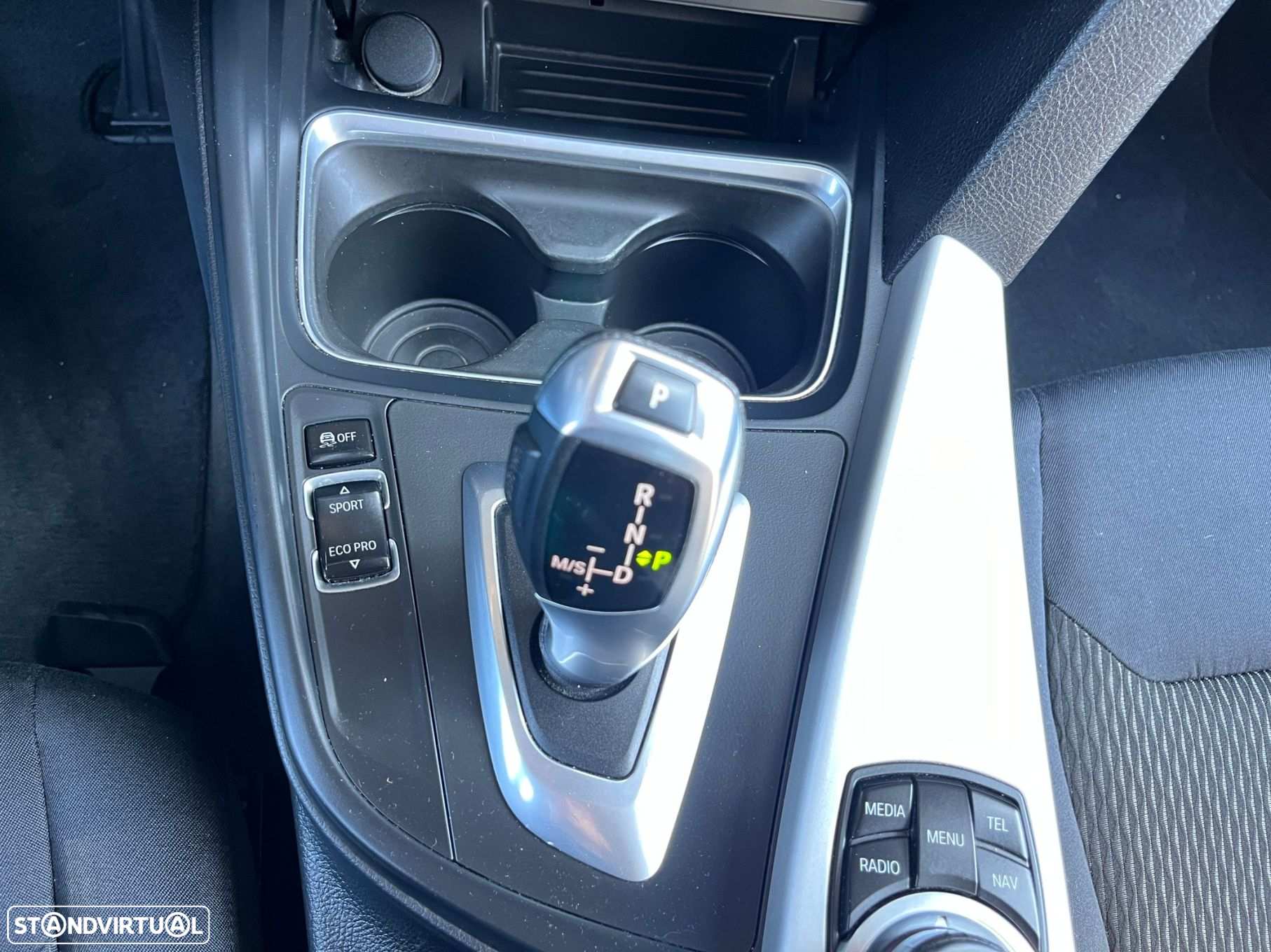 BMW 320 d Touring Auto - 36