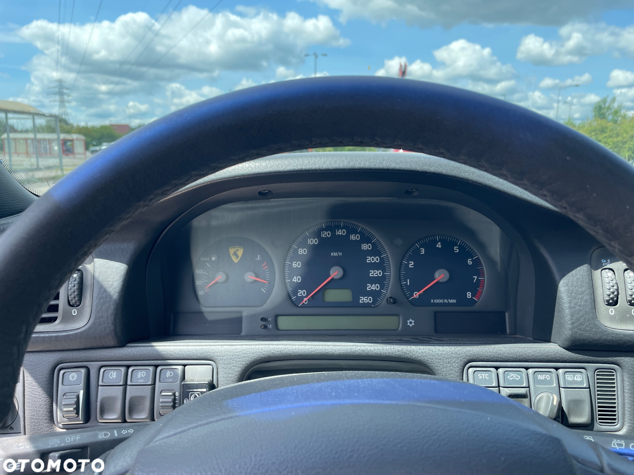 Volvo V70 2.4 - 12