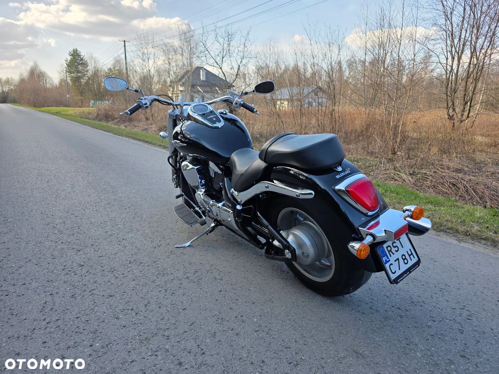 Suzuki Intruder - 4