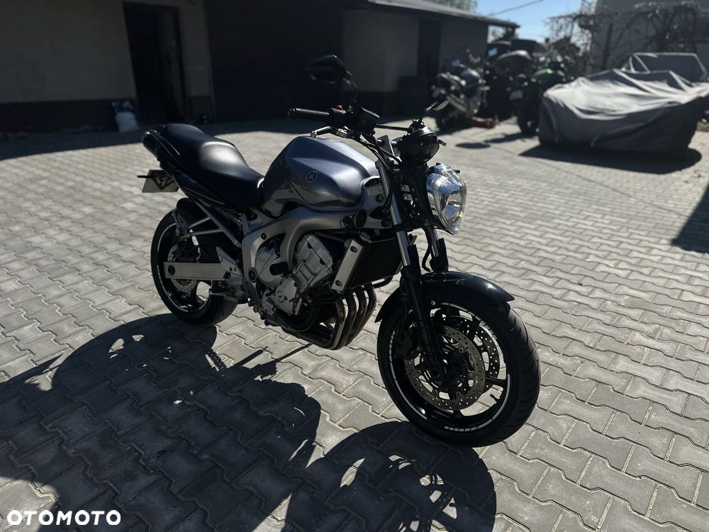 Yamaha FZ6 - 2