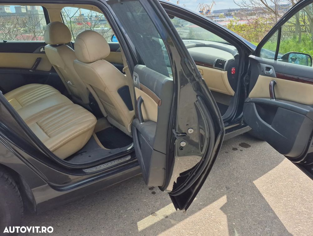 Peugeot 407 SW HDi 135 Automatik JBL - 40