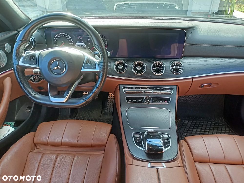 Mercedes-Benz Klasa E 220 d Coupe 4-Matic 9G-TRONIC - 11