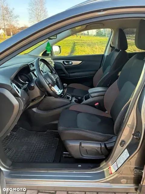 Nissan Qashqai 1.3 DIG-T N-CONNECTA - 10