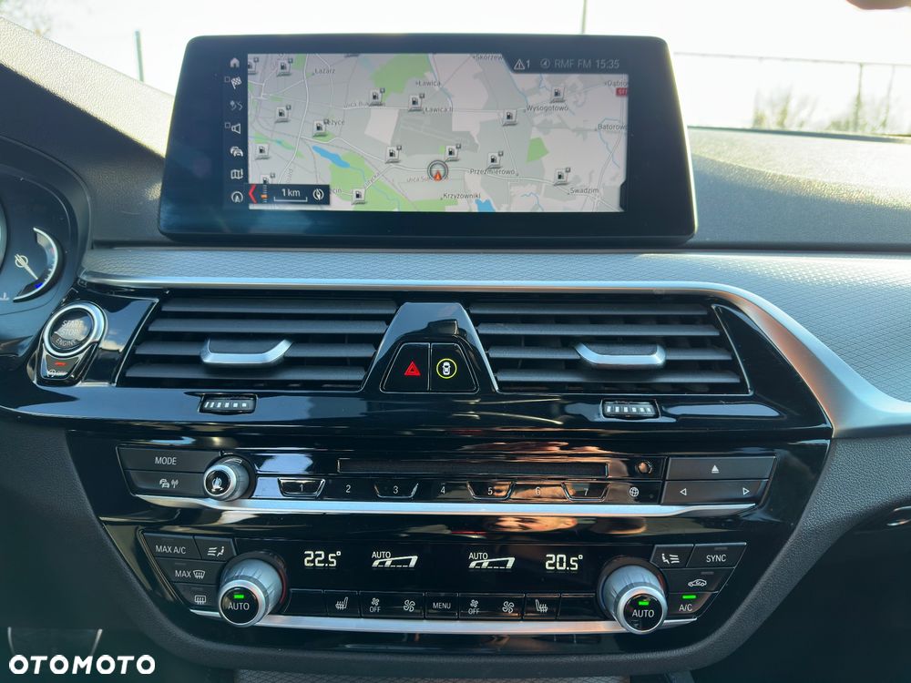 BMW Seria 5 520d M Sport Edition - 13