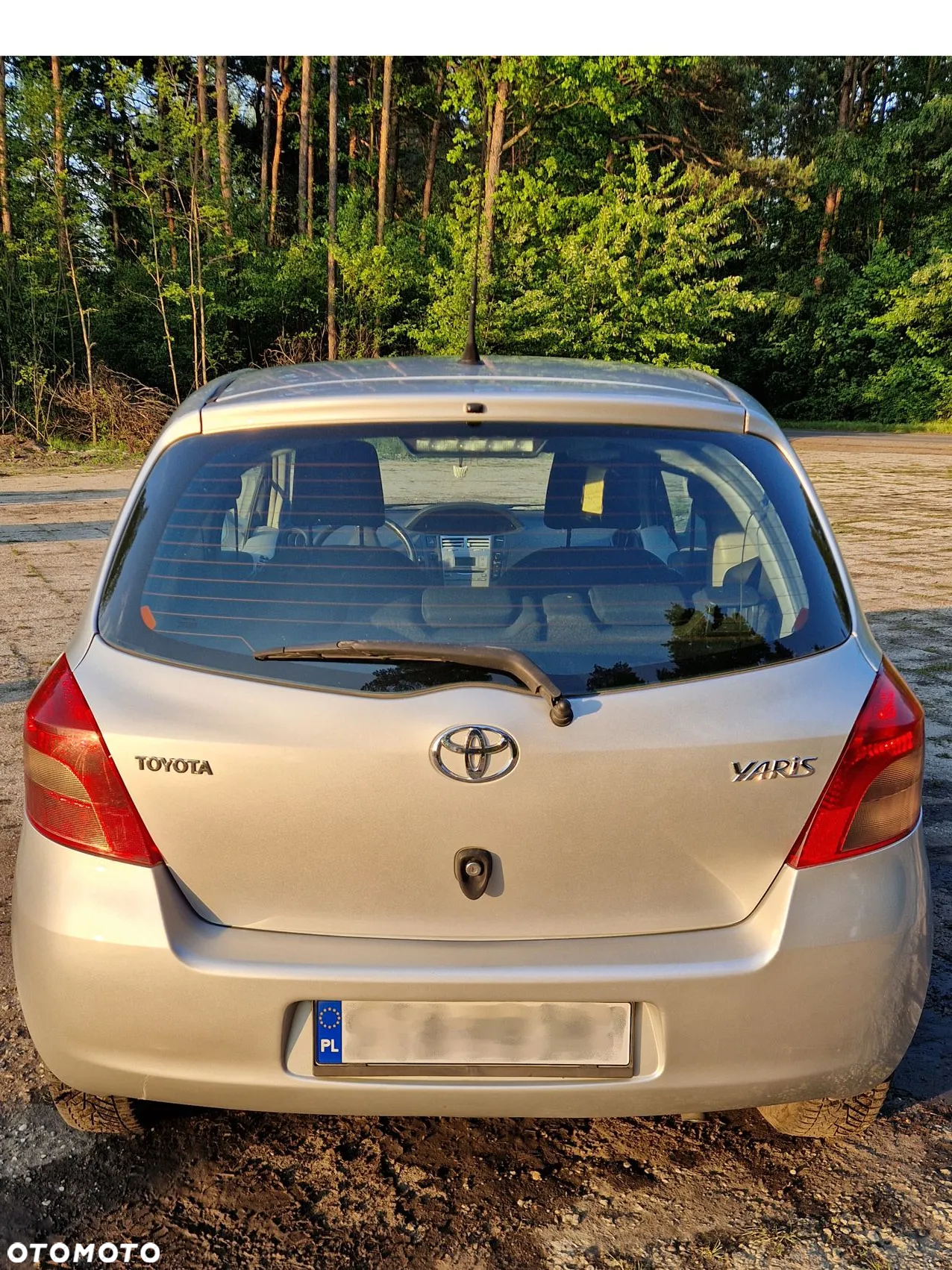 Toyota Yaris - 10