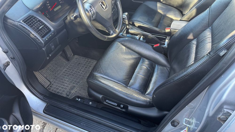 Honda Accord 2.4 Executive - 22