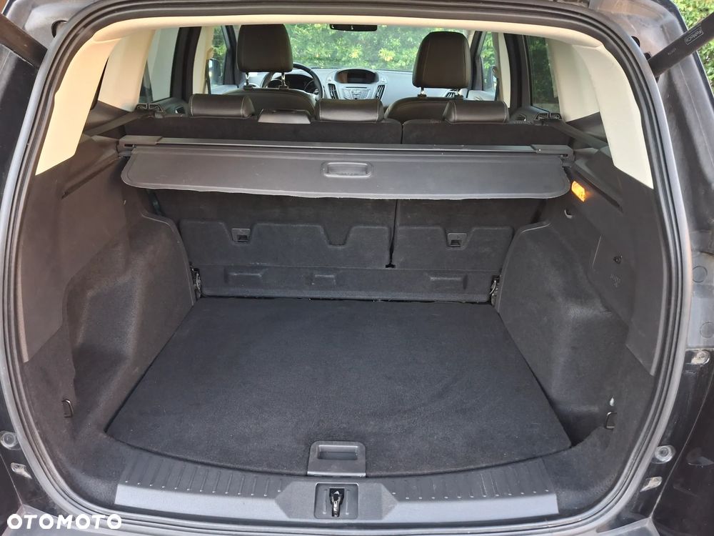 Ford Kuga 1.5 EcoBoost 2x4 Titanium - 13