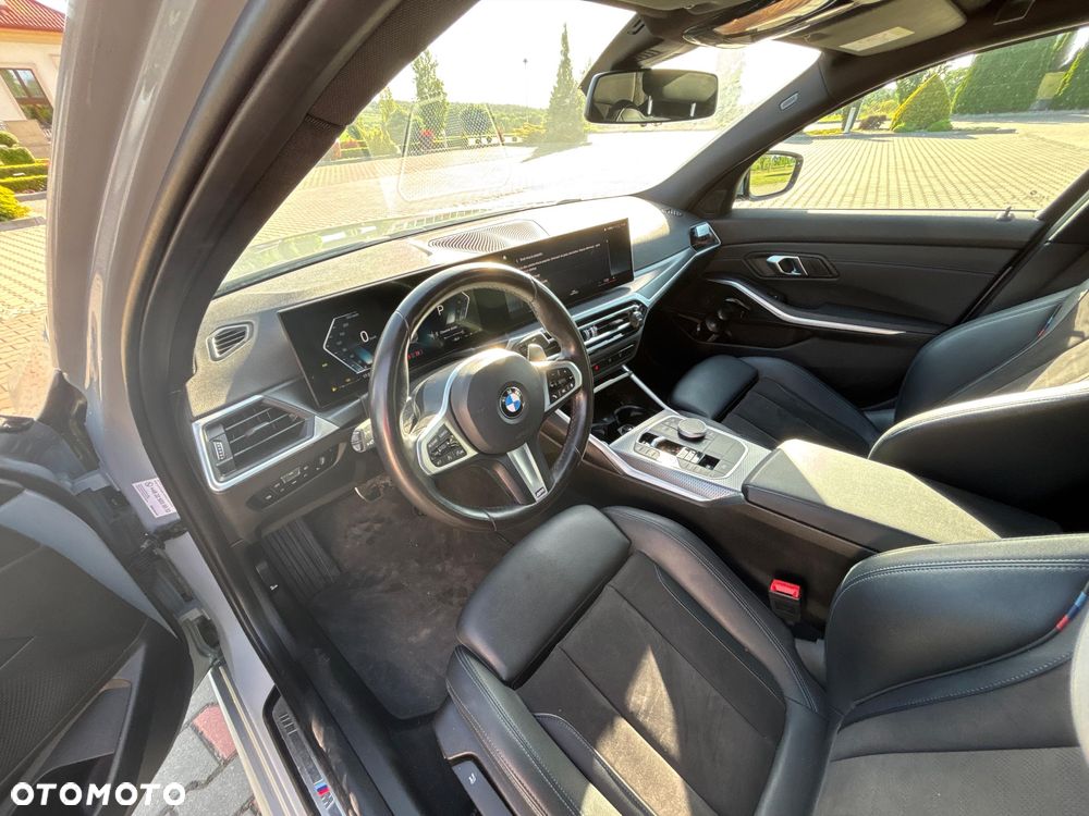 BMW Seria 3 320i xDrive M Sport - 12