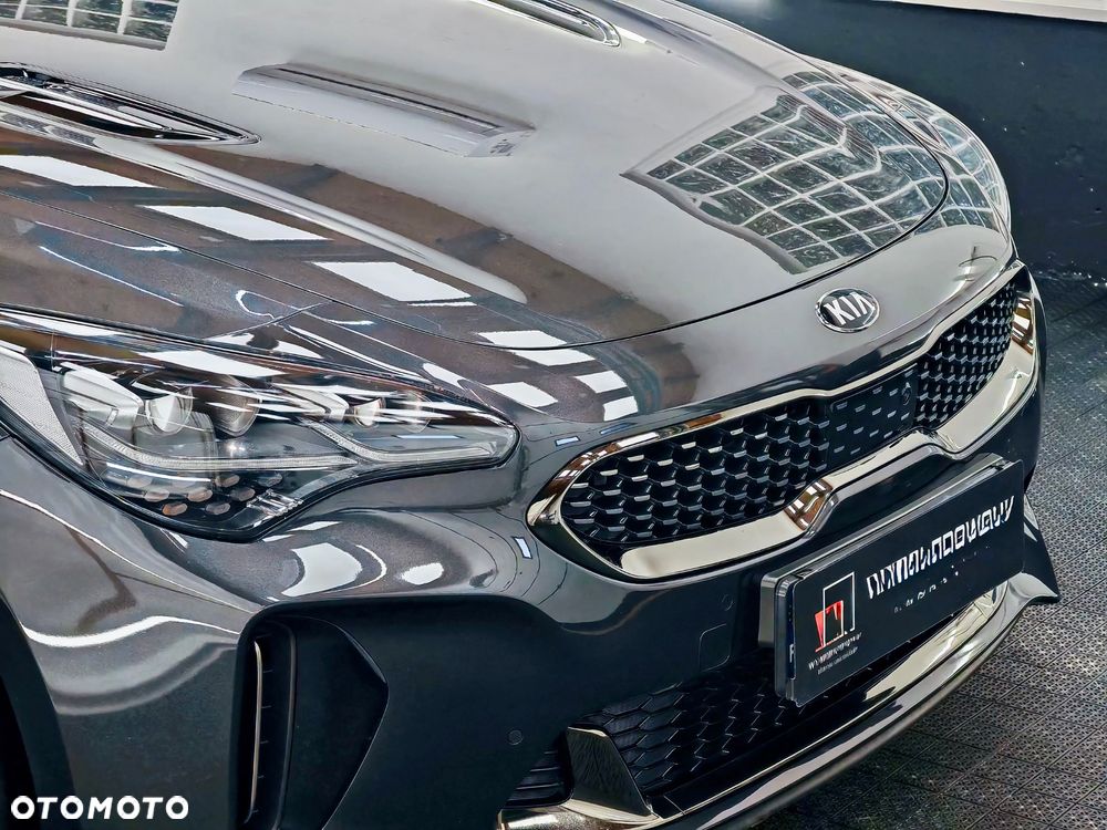 Kia Stinger 2.0 T-GDI GT Line - 8