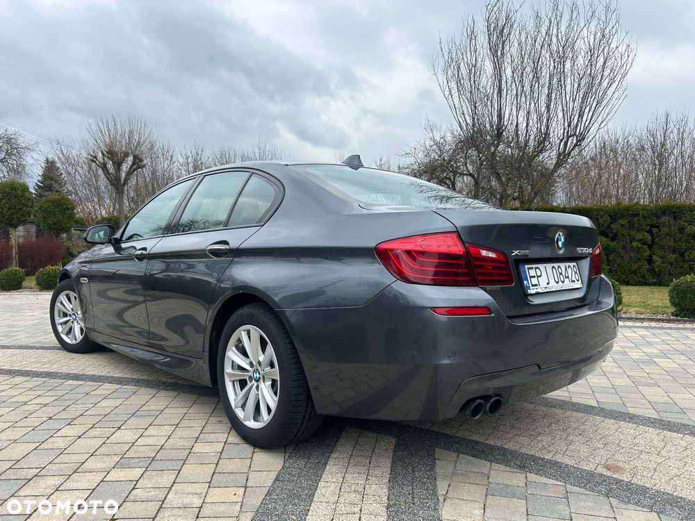 BMW Seria 5 530d xDrive Sport-Aut - 3