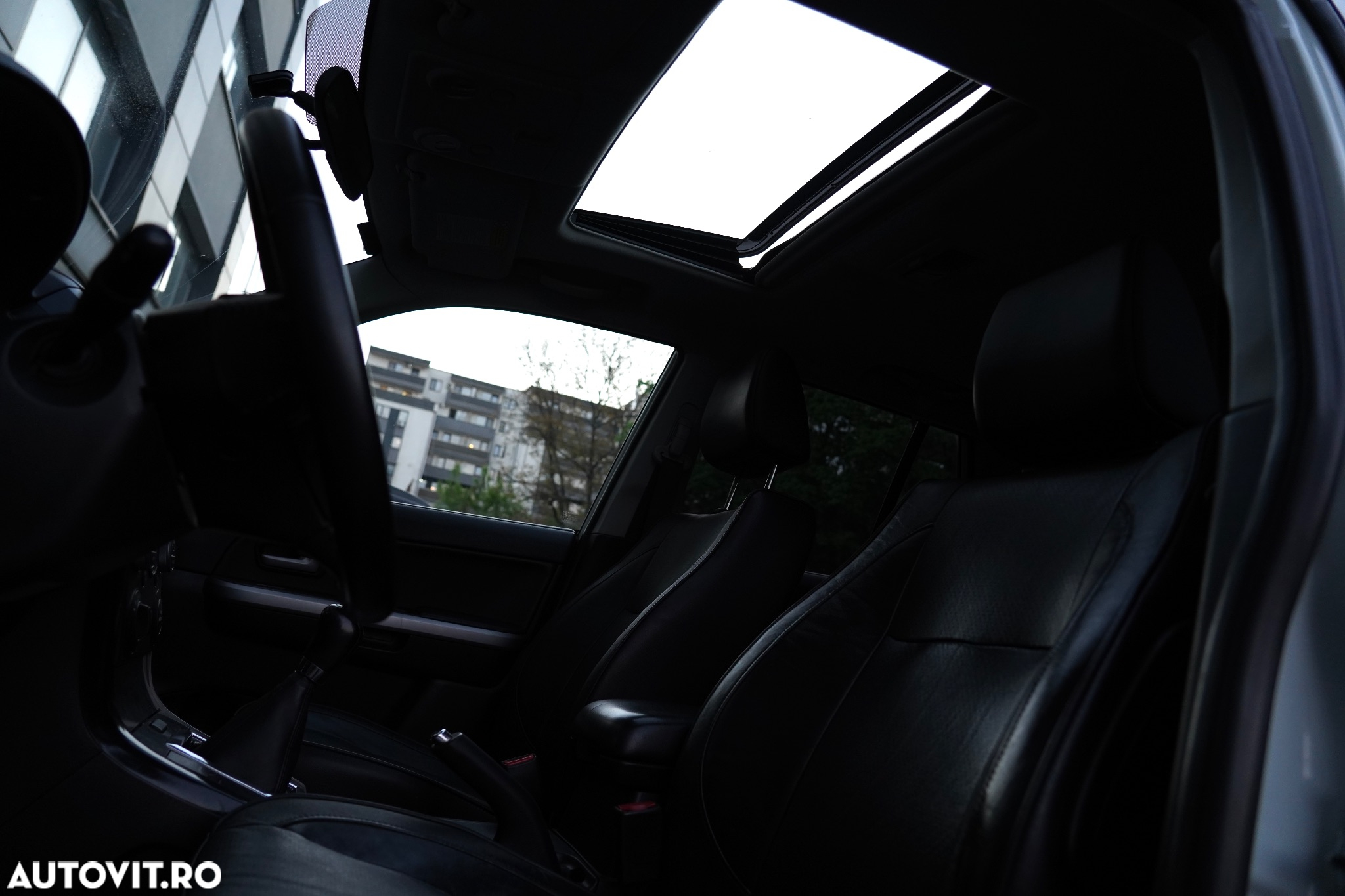Suzuki Grand Vitara 1.9 DDiS Comfort - 10
