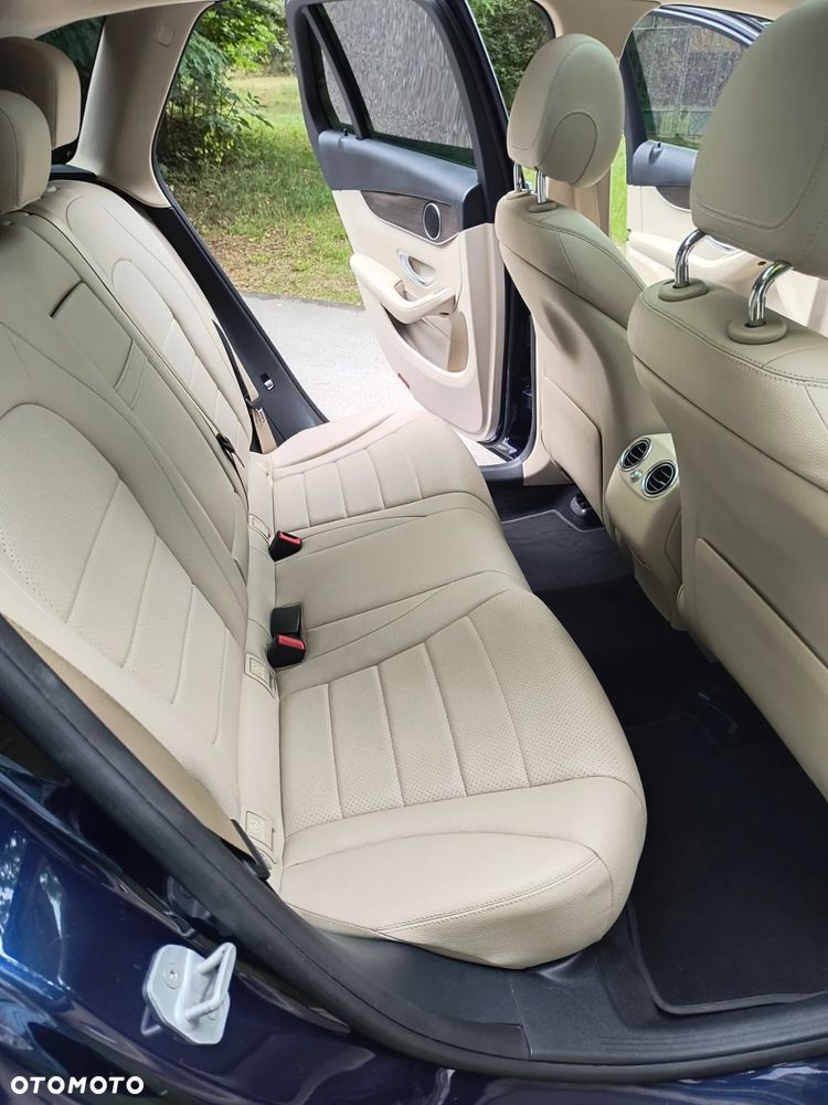 Mercedes-Benz GLC - 14