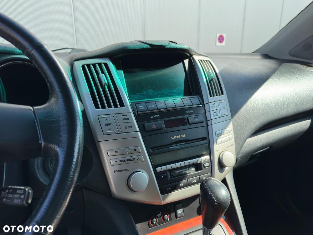 Lexus RX 300 - 21