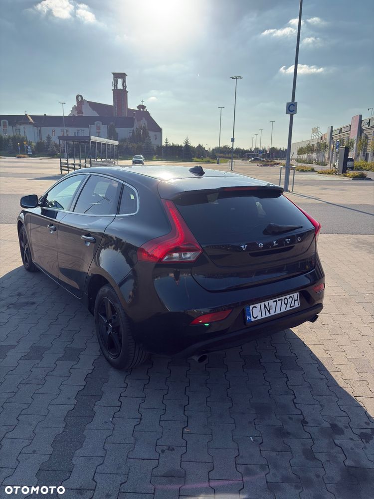 Volvo V40 D4 Momentum - 7