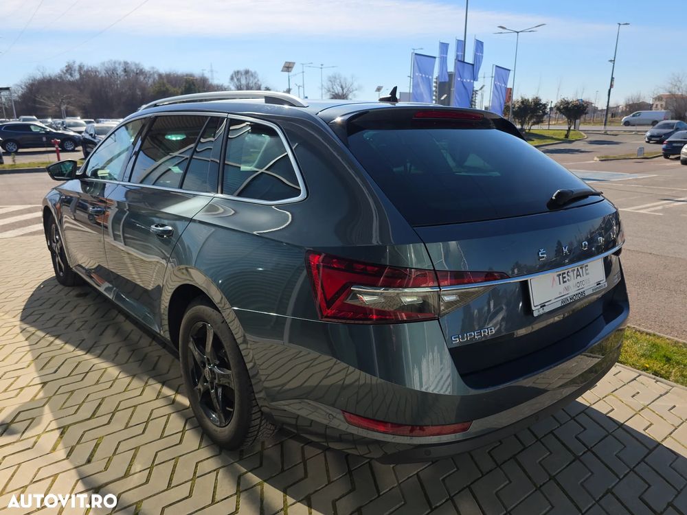 Skoda Superb 2.0 TDI DSG Premium Edition - 9