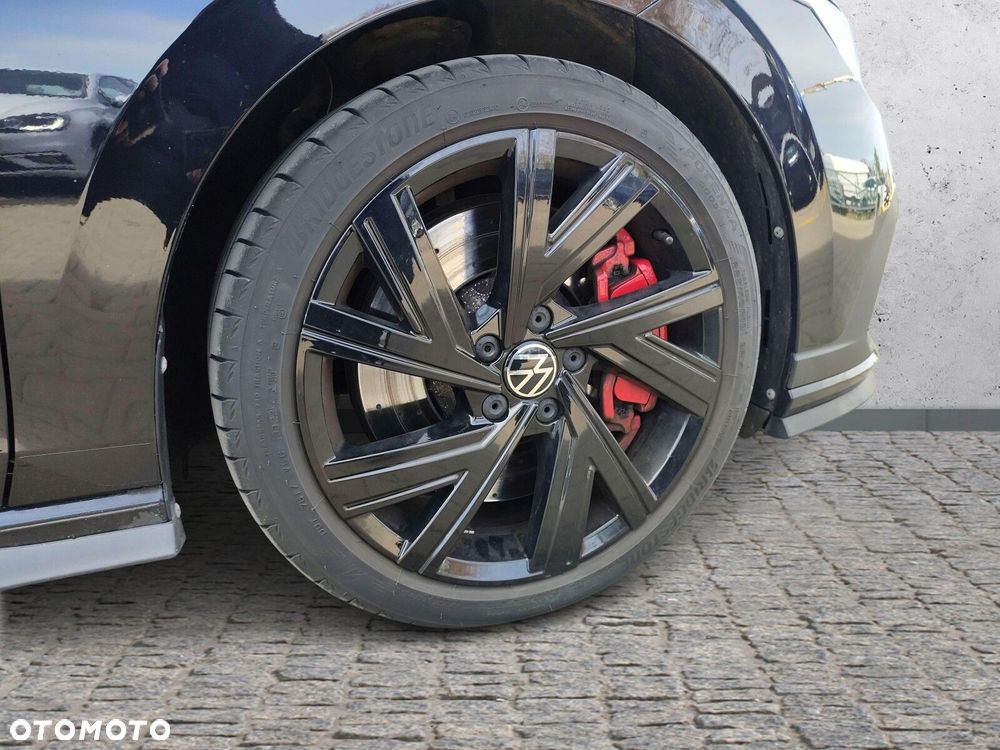Volkswagen Golf - 35