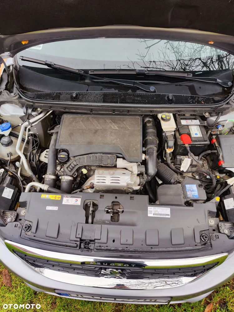 Peugeot 308 1.2 PureTech GPF Allure S&S - 8