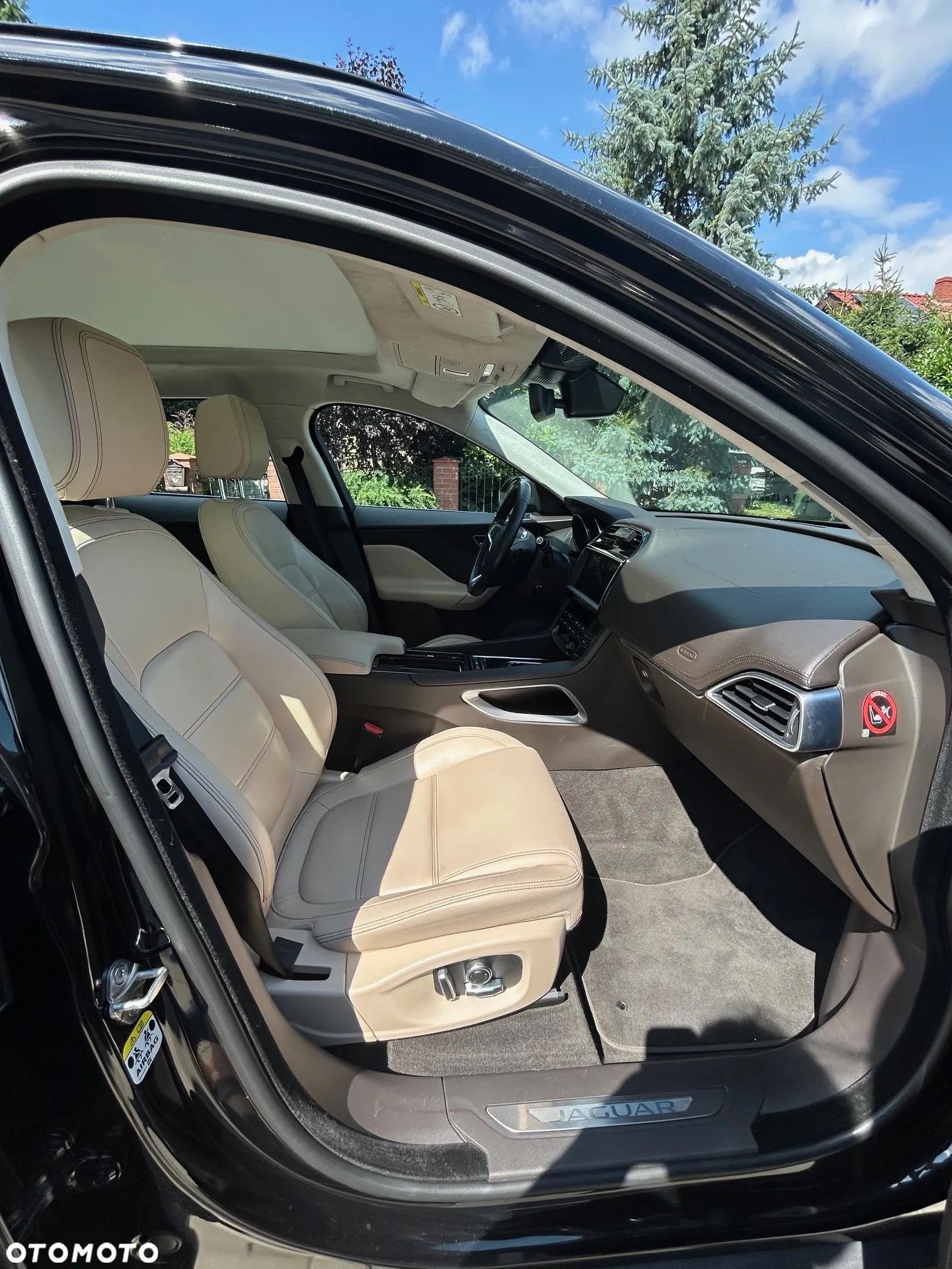 Jaguar F-Pace 2.0 i4D AWD Prestige - 4