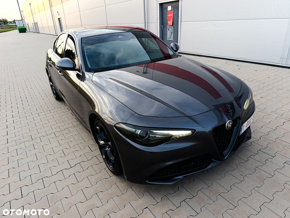 Alfa Romeo Giulia 2.2 Super - 5