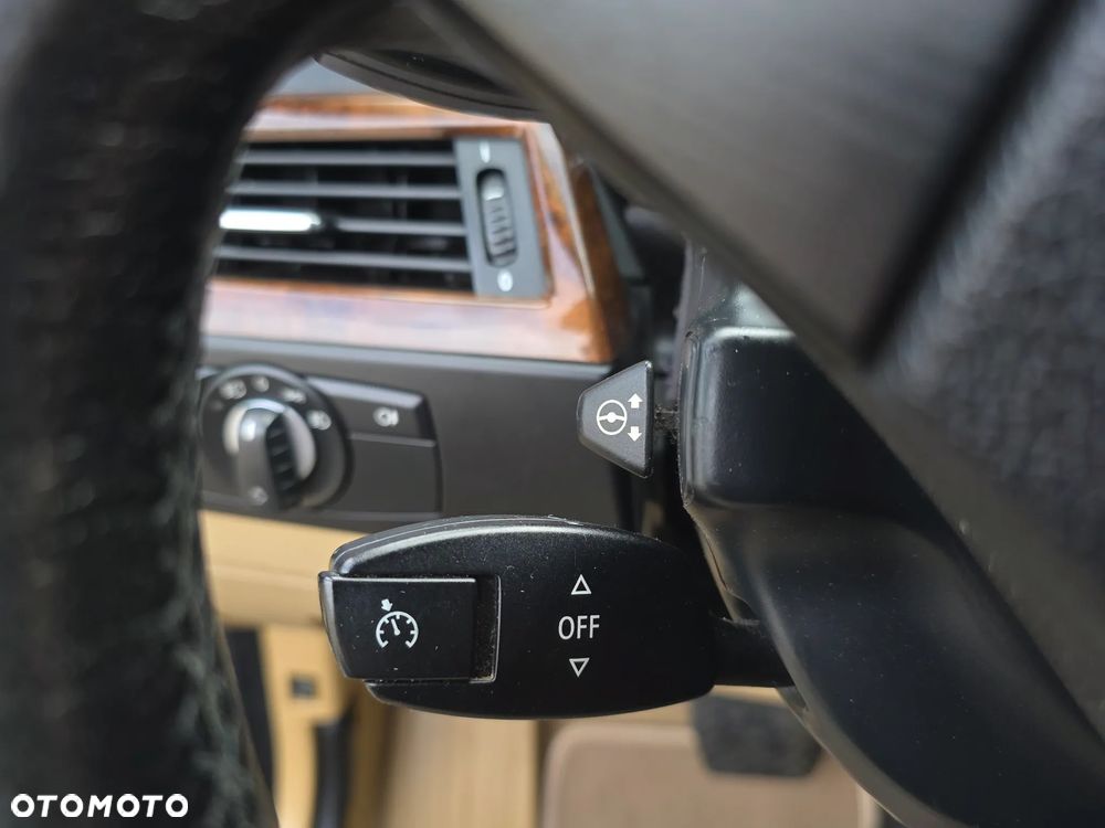 BMW Seria 5 - 25