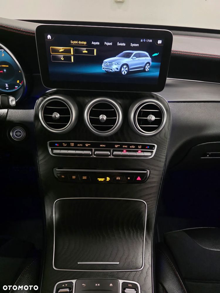 Mercedes-Benz GLC 220 d 4Matic 9G-TRONIC AMG Line Plus - 11