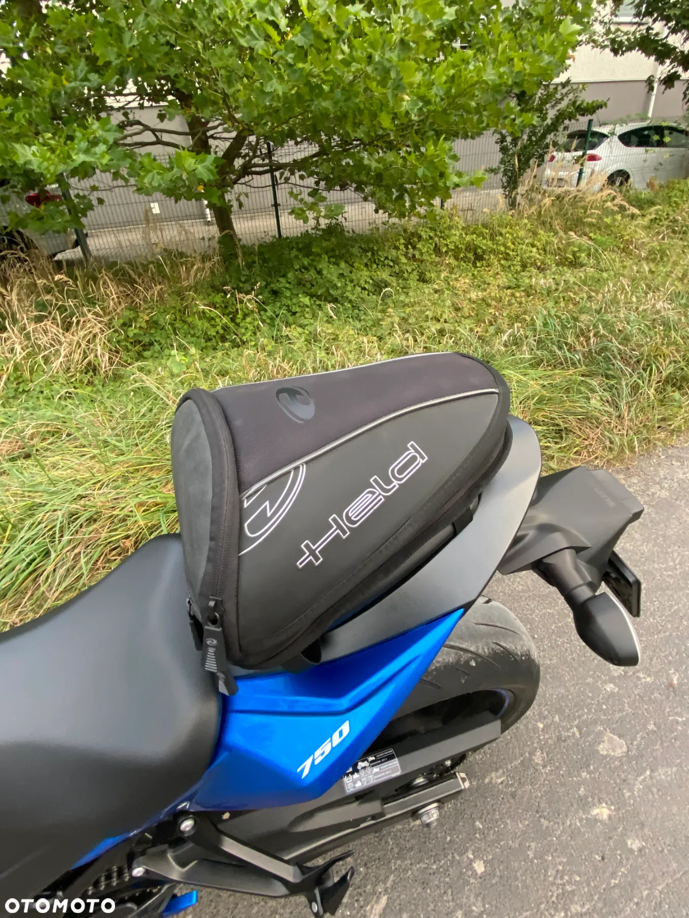 Suzuki GSX - 13