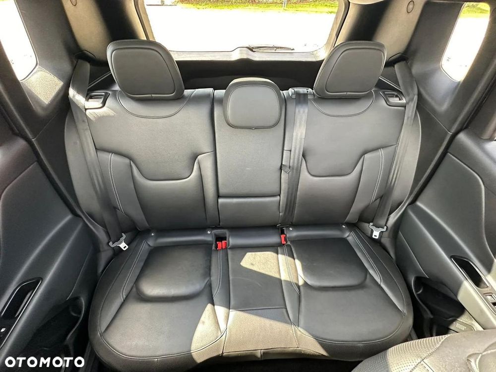Jeep Renegade - 11