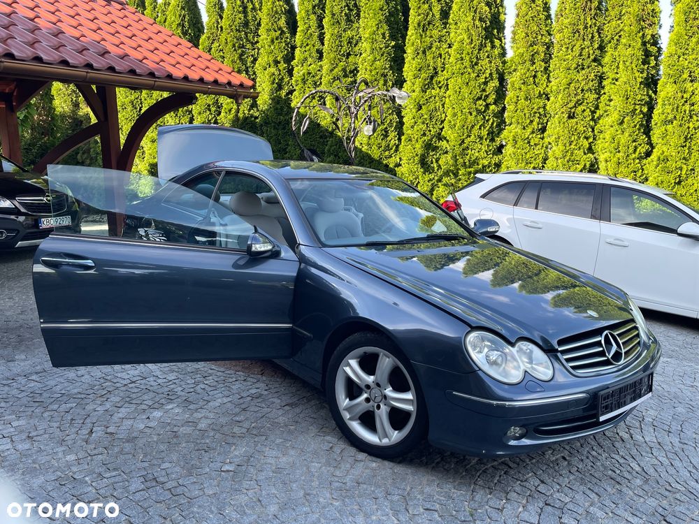 Mercedes-Benz CLK - 9